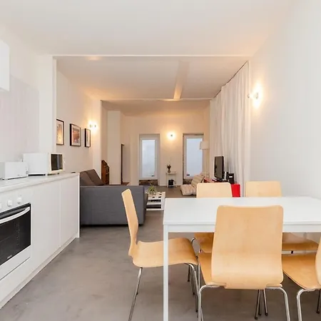 Charming 1 Bedroom Near Bairro Alto Apartmán
