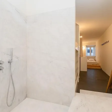 Charming 1 Bedroom Near Bairro Alto *