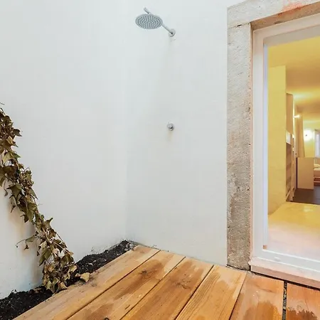 Charming 1 Bedroom Near Bairro Alto *